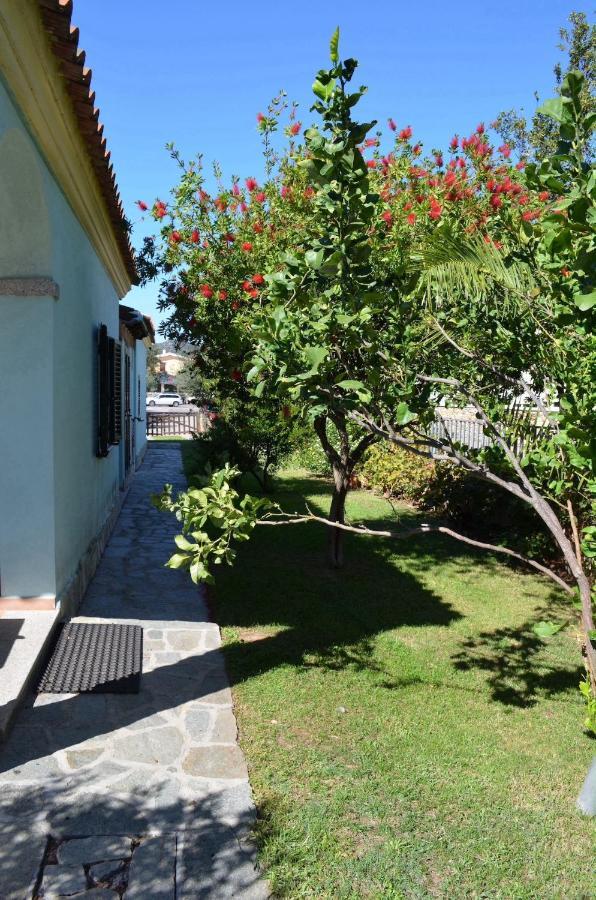 Iss Travel, La Padula - Apartments With Private Veranda And Parking San Teodoro  Exterior foto